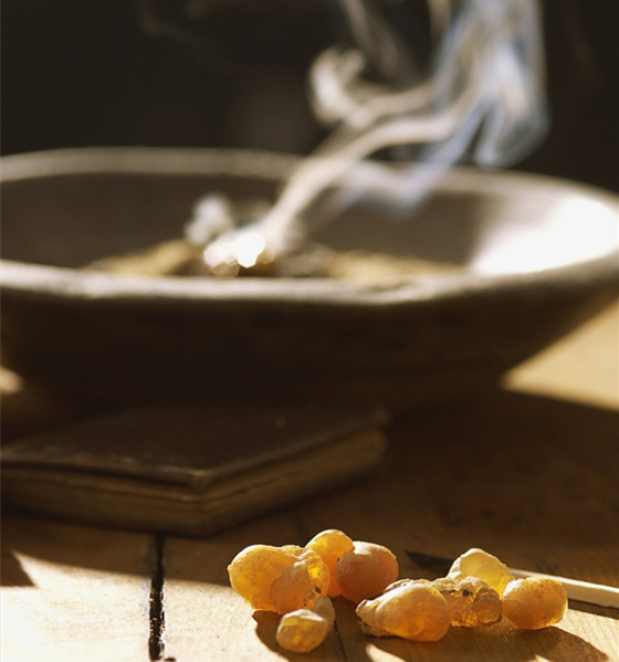 首創(chuàng)“中藥化療”實(shí)現(xiàn)帶瘤生存