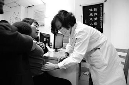 糾結(jié)之后，這位全科醫(yī)生有話說