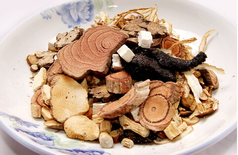 兩會(huì)聚焦, 讓中醫(yī)藥搭上國家創(chuàng)新戰(zhàn)略快車