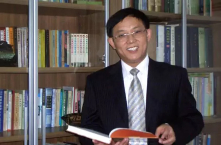廣東中醫(yī)藥專家許能貴入選教育部學部委員，中醫(yī)藥領域僅兩人入選