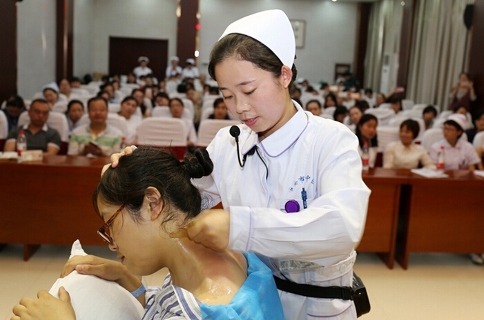 湖北省襄陽市中醫(yī)醫(yī)院兒科開展義診服務(wù)活動(dòng)