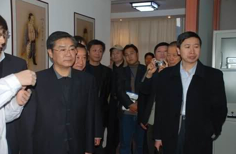 馬建中調研中國中醫(yī)藥報社