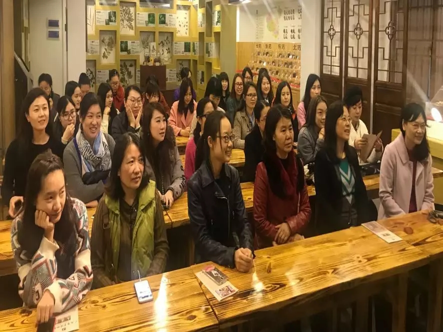 一起在廣府本草學堂學習廣東三寶